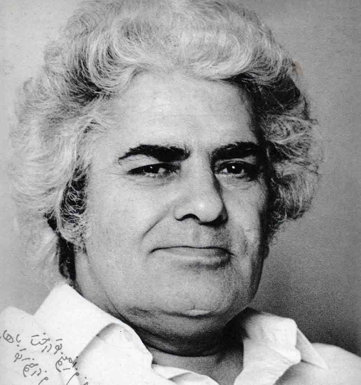 احمد شاملو