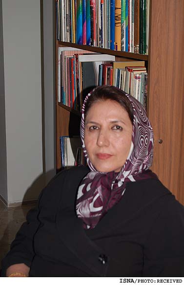 منصوره وحدتی احمدزاده